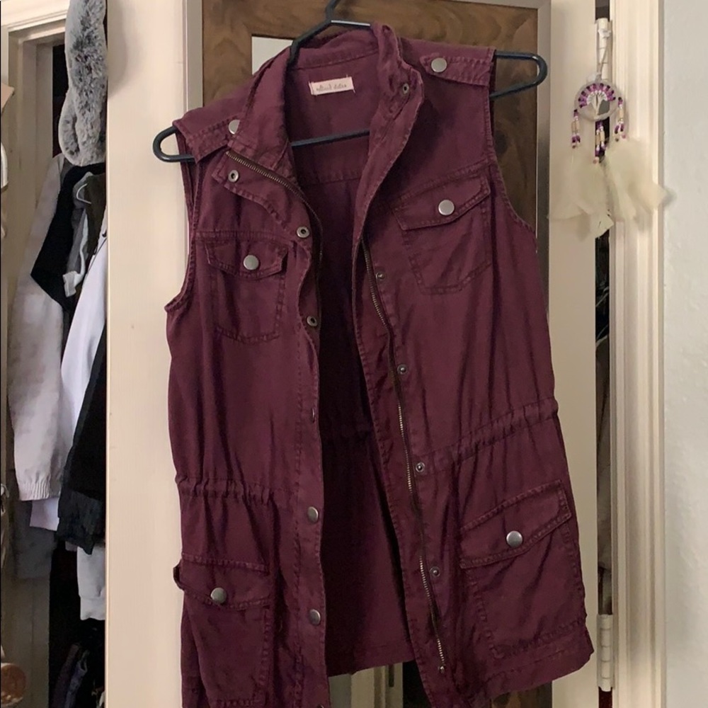 altar’d state vest - Picture 2 of 3